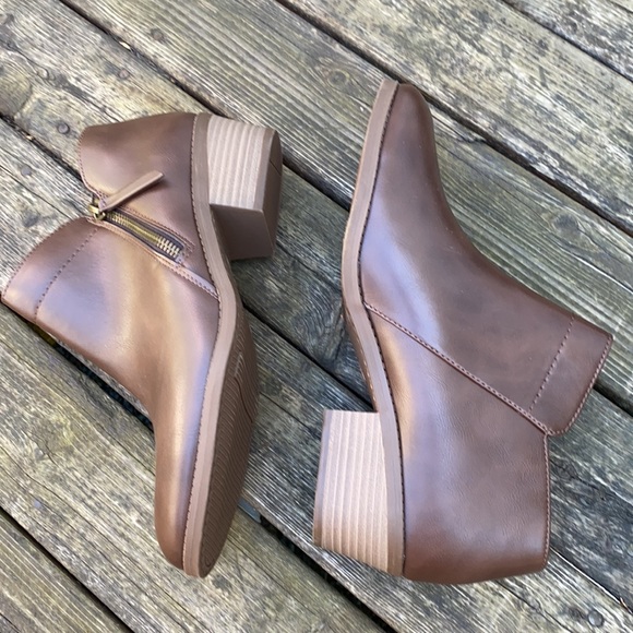 Women’s Ankle Boots - Picture 5 of 8